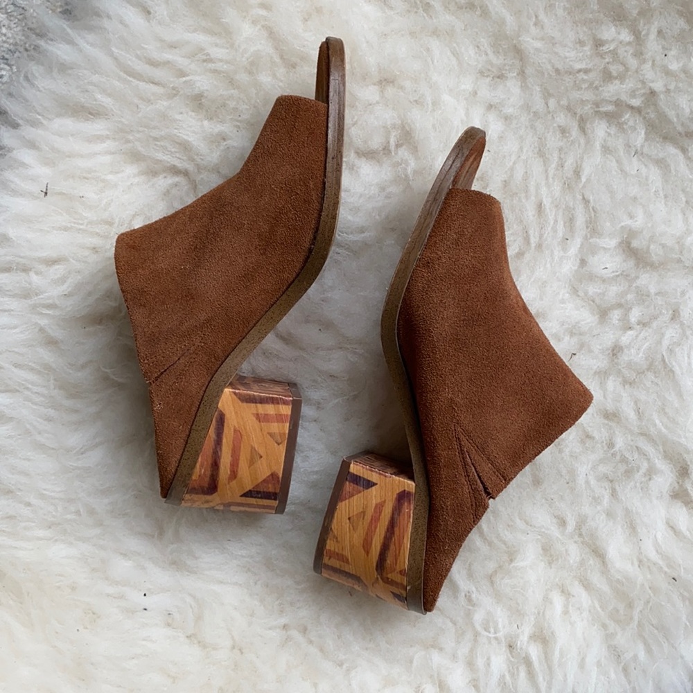 Sole Society Tammie Brown Suede Peep Toe Mule